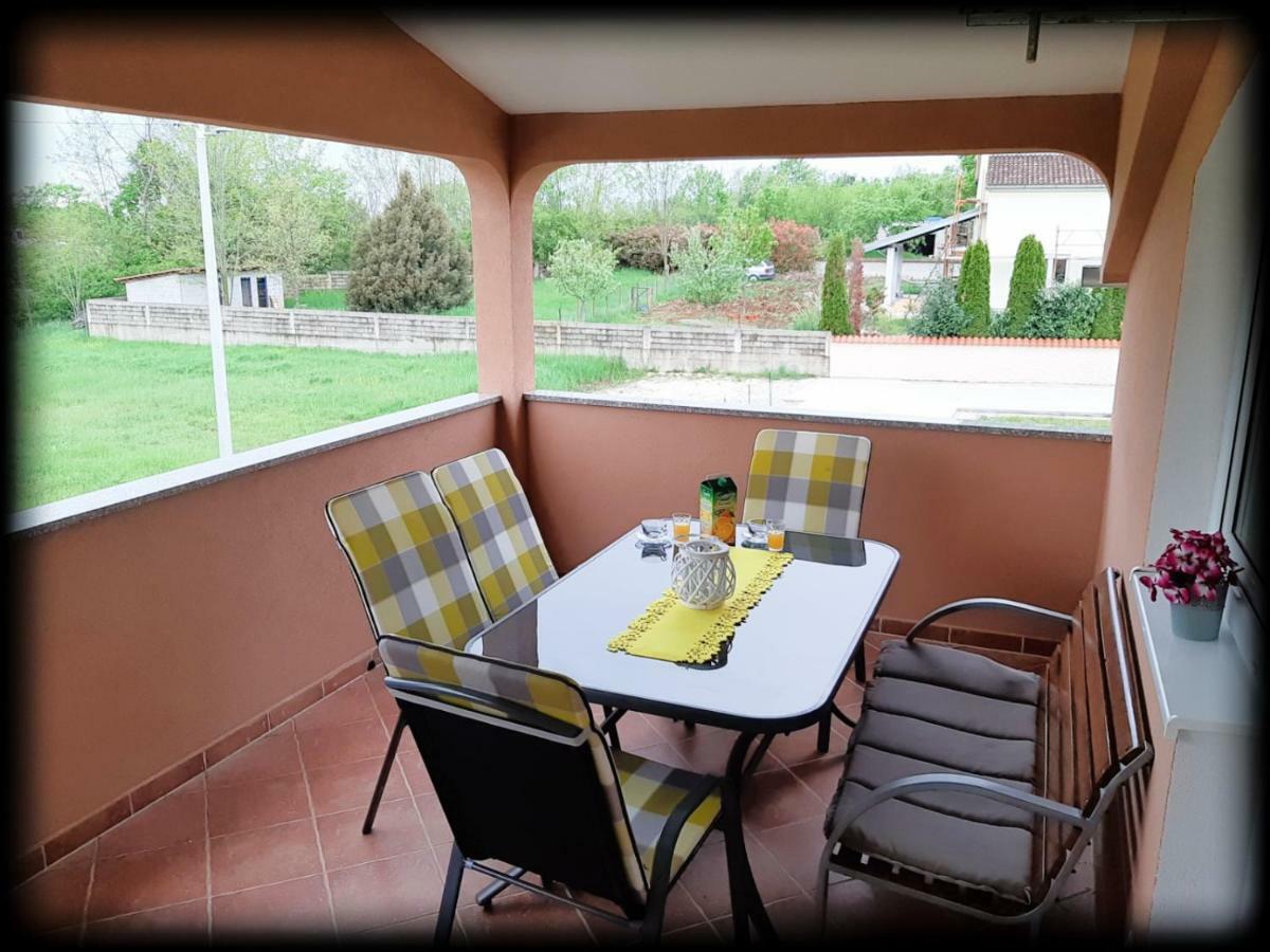 Apartments Dora Poreč Dış mekan fotoğraf